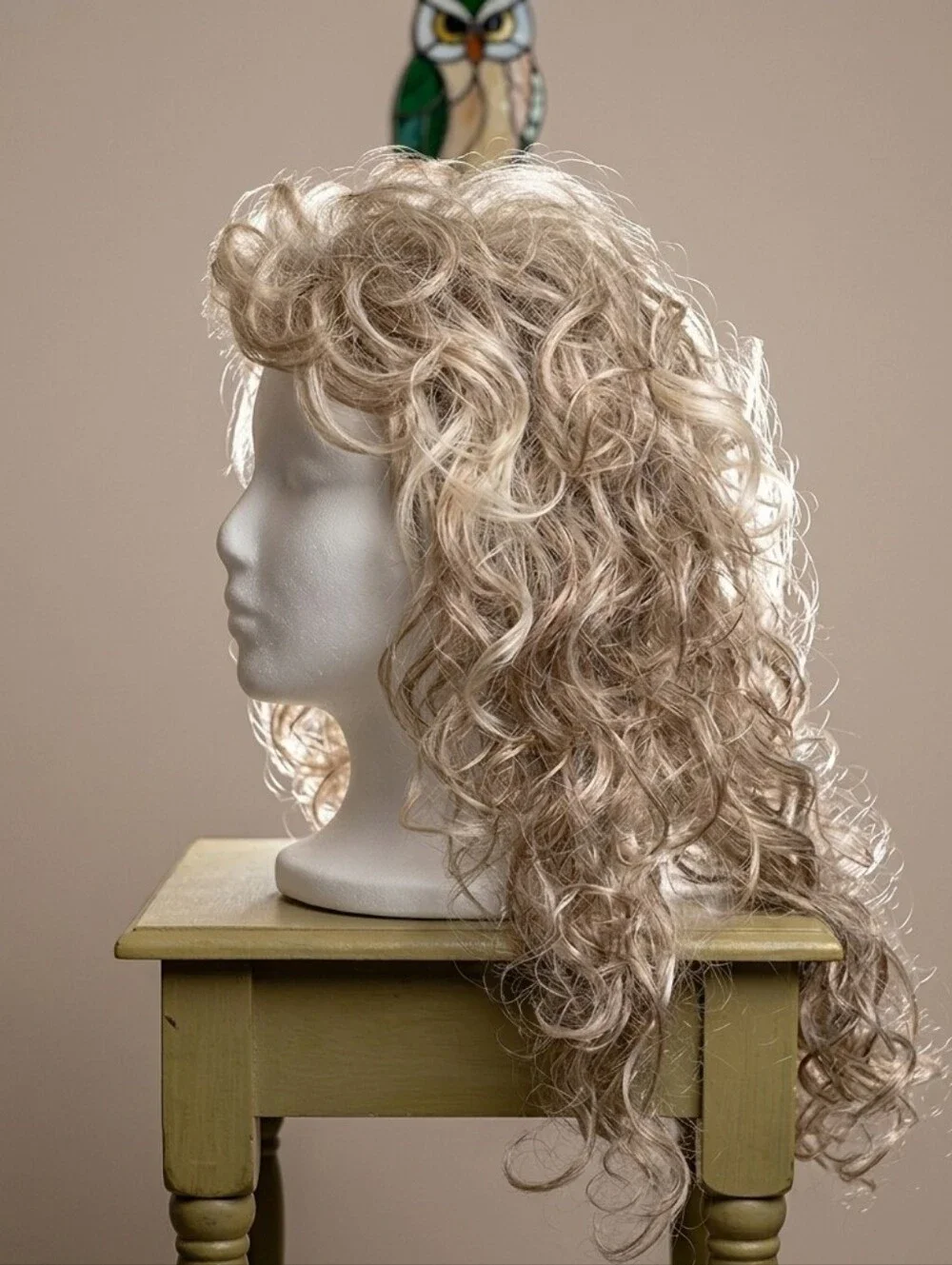 Paula‎ Young Brittany Blonde Curly Wig Style A1182
